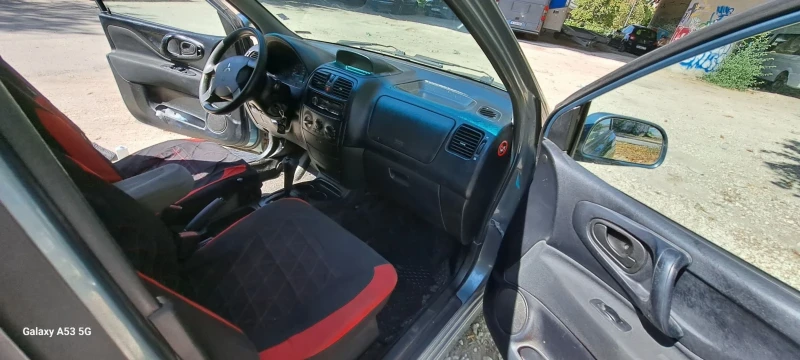 Mitsubishi Space star 1.6i Comfort , снимка 10 - Автомобили и джипове - 47470271