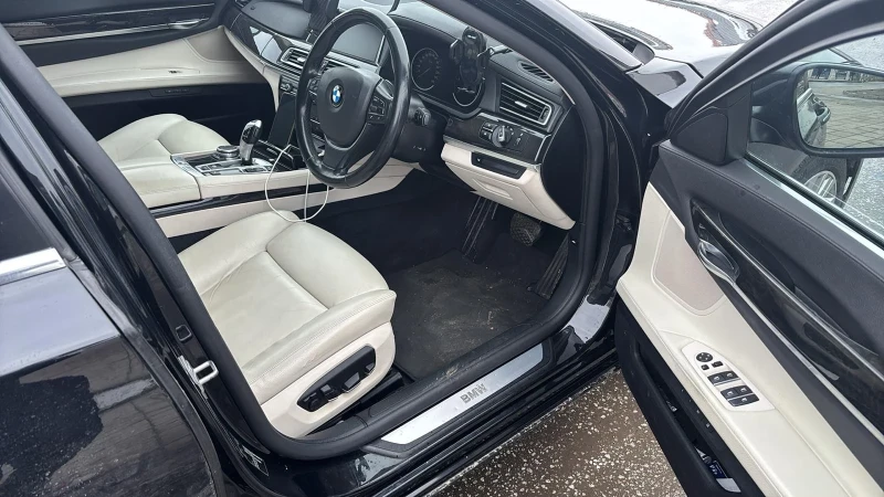 BMW 730, снимка 4 - Автомобили и джипове - 48817320