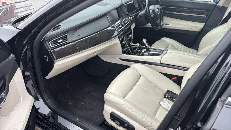 BMW 730, снимка 3 - Автомобили и джипове - 48817320