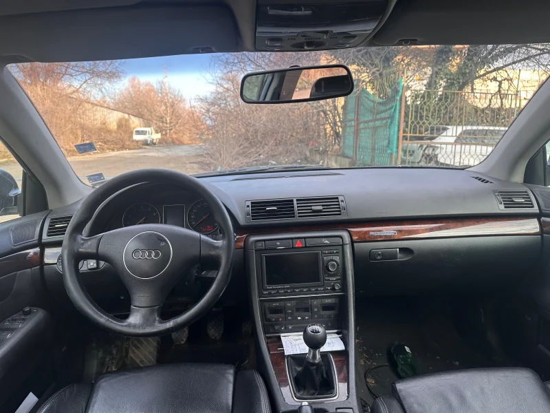 Audi A4 3.0I, снимка 8 - Автомобили и джипове - 49341237