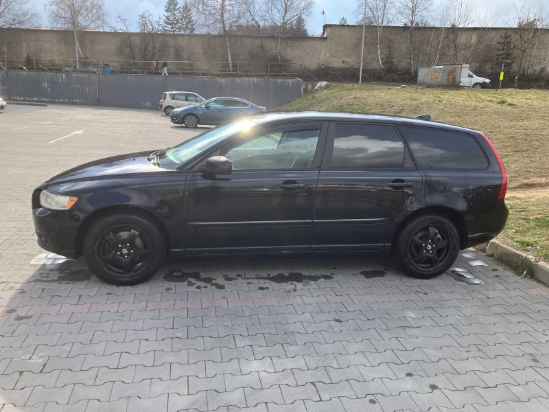 Volvo V50 1.6HDI, снимка 2 - Автомобили и джипове - 49466065