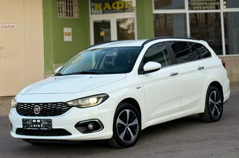 Fiat Tipo 1.6D 120к.с * Навигация* * Камера* * Дистроник* , снимка 3 - Автомобили и джипове - 51333609
