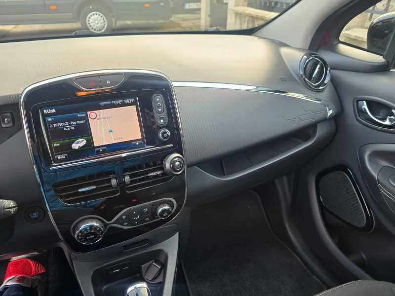 Renault Zoe 41kw Swiss Edition Z.E, снимка 7 - Автомобили и джипове - 52313911
