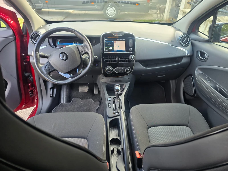 Renault Zoe 41kw Swiss Edition Z.E, снимка 9 - Автомобили и джипове - 52313911