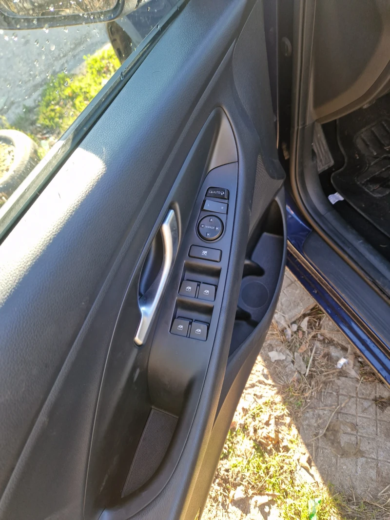 Hyundai I30 1.4  99 коня, снимка 11 - Автомобили и джипове - 52737072