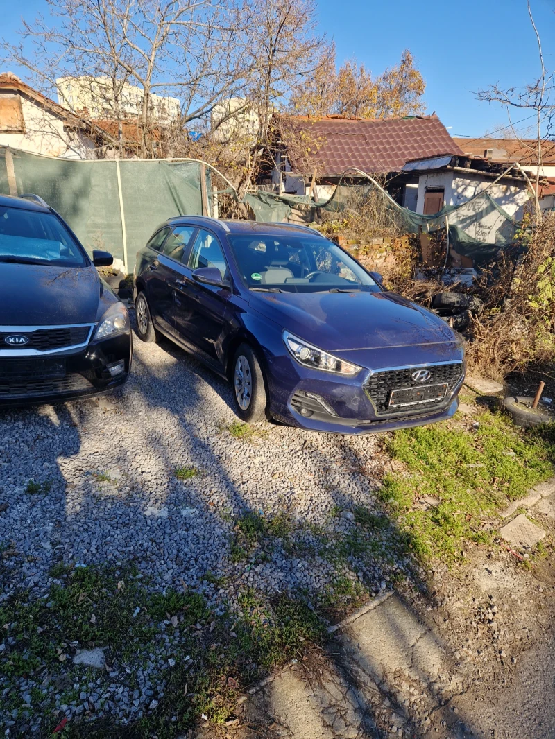 Hyundai I30 1.4  99 коня, снимка 3 - Автомобили и джипове - 52737072