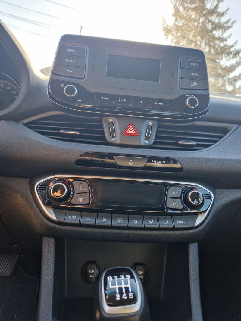 Hyundai I30 1.4  99 коня, снимка 12 - Автомобили и джипове - 52737072