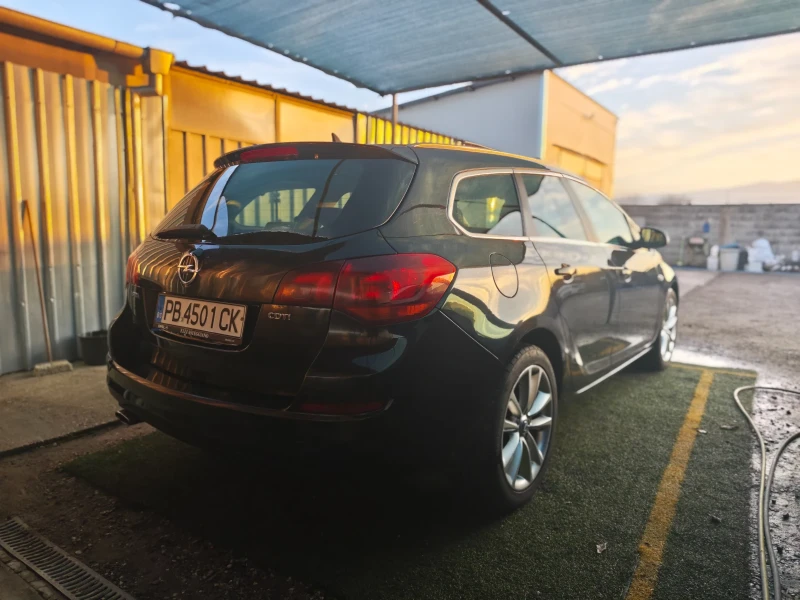 Opel Astra 2.0CDTI-160hp* NAVI* ОБСЛУЖЕН* НОВА, снимка 7 - Автомобили и джипове - 52831215