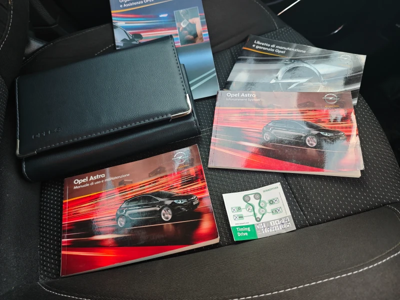 Opel Astra 2.0CDTI-160hp* NAVI* ОБСЛУЖЕН* НОВА, снимка 13 - Автомобили и джипове - 52831215