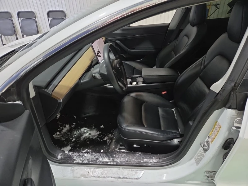 Tesla Model 3 * STANDARD RANGE PLUS * CARFAX * БЕЗ ПЪРВОНАЧАЛНА , снимка 5 - Автомобили и джипове - 53161593