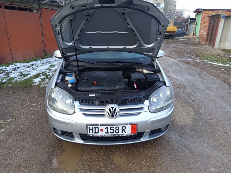 VW Golf 1.6i 6скорости, снимка 12 - Автомобили и джипове - 53204919