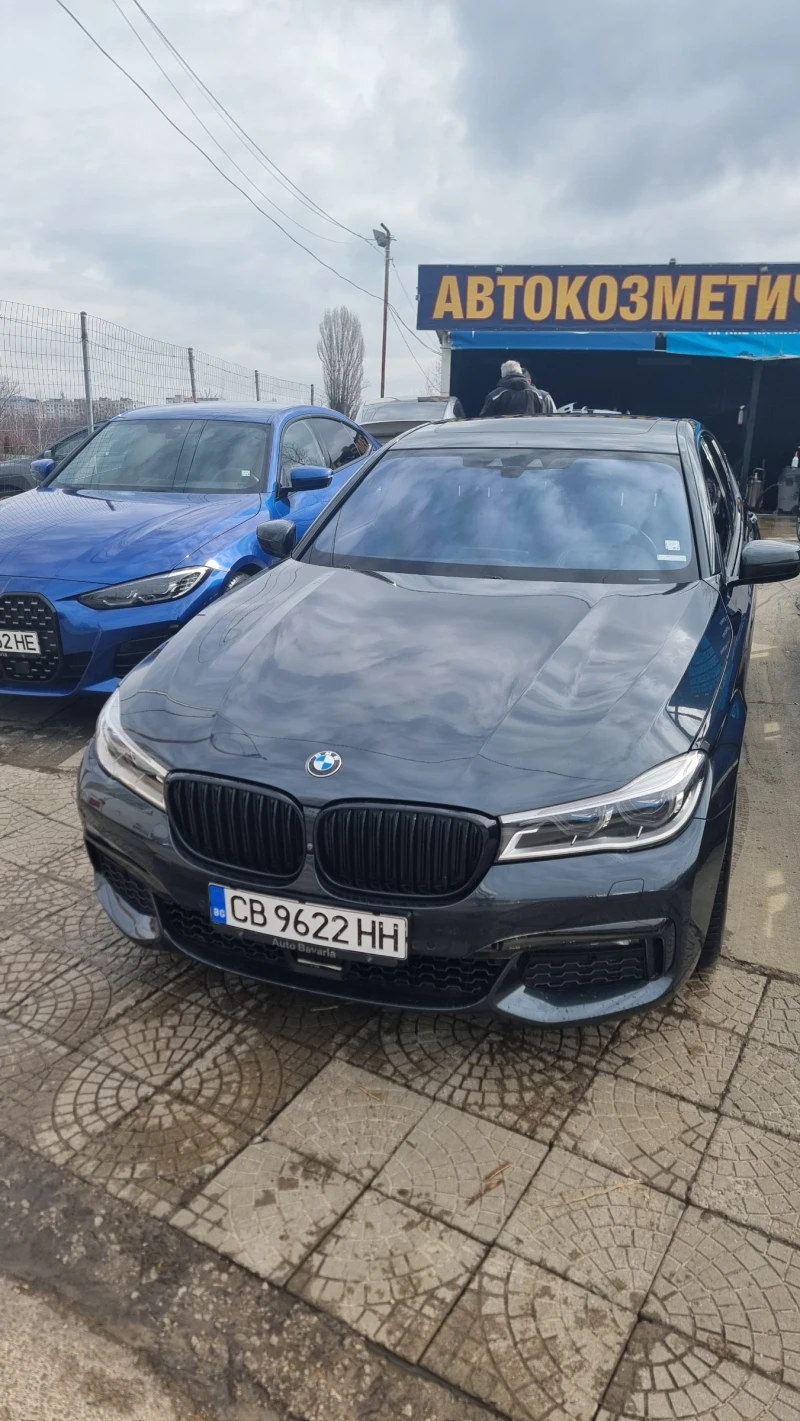 BMW 740 лимузина