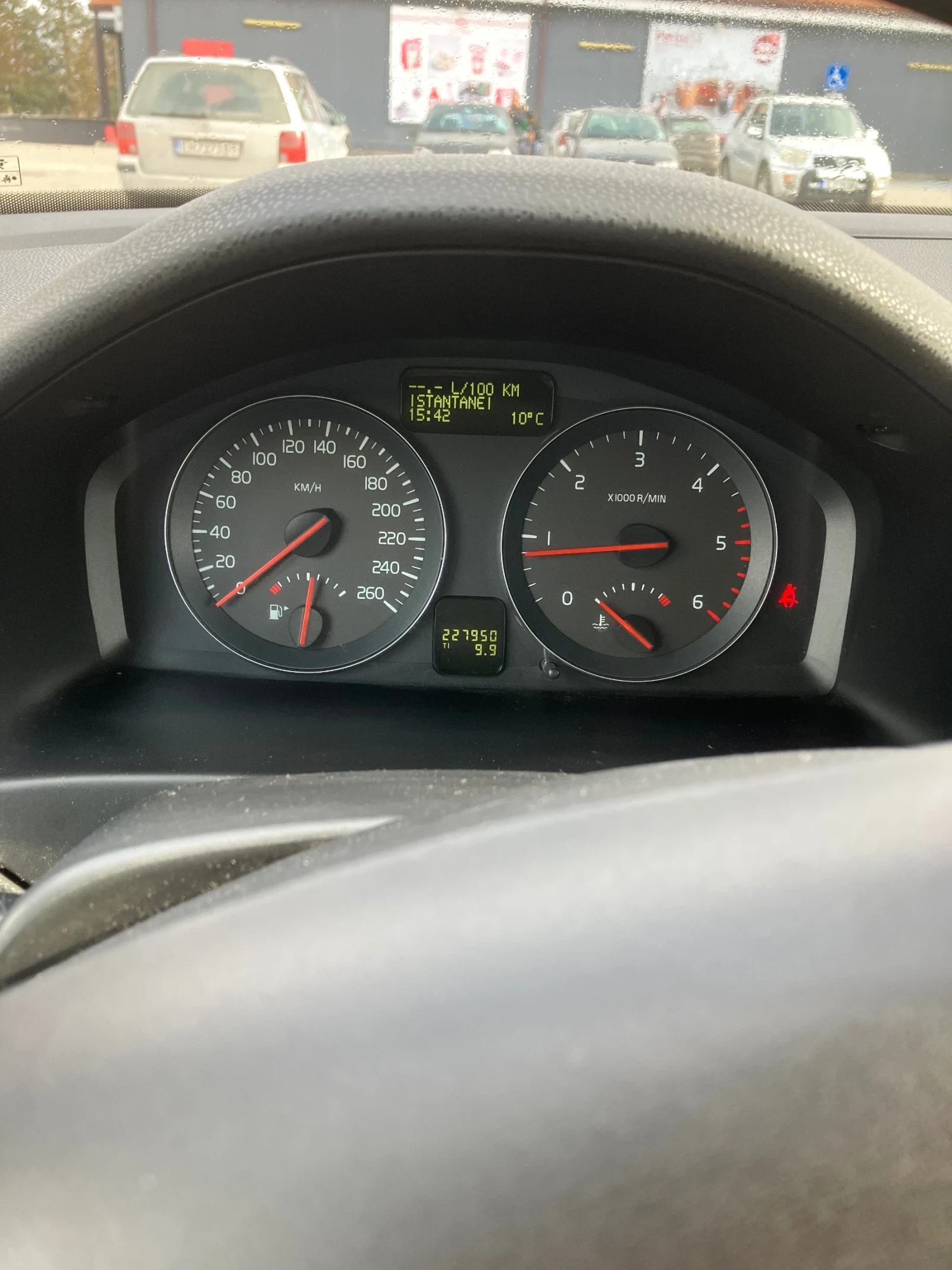 Volvo V50 1.6HDI - изображение 6