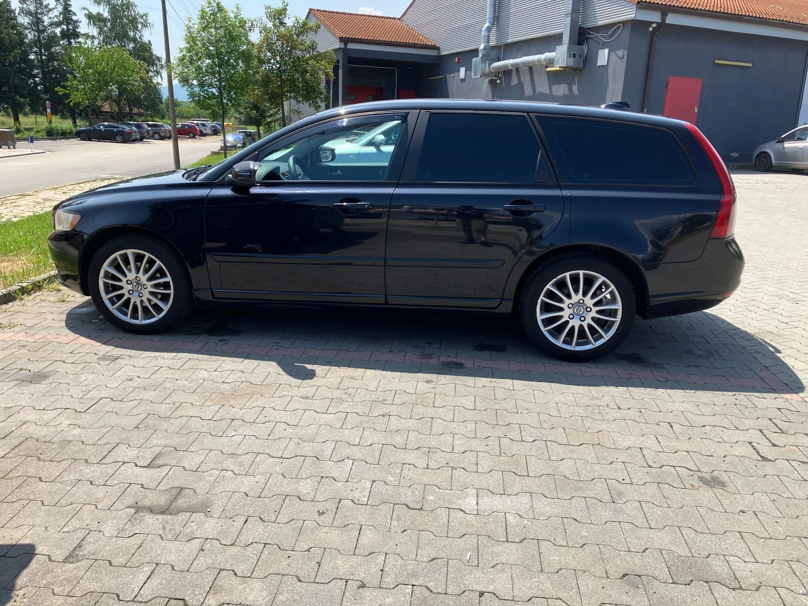 Volvo V50 1.6HDI - изображение 2