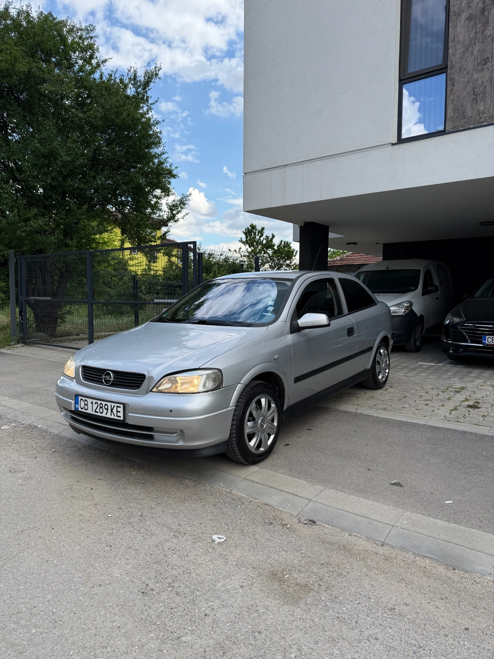 Opel Astra 1.2 16v - изображение 2