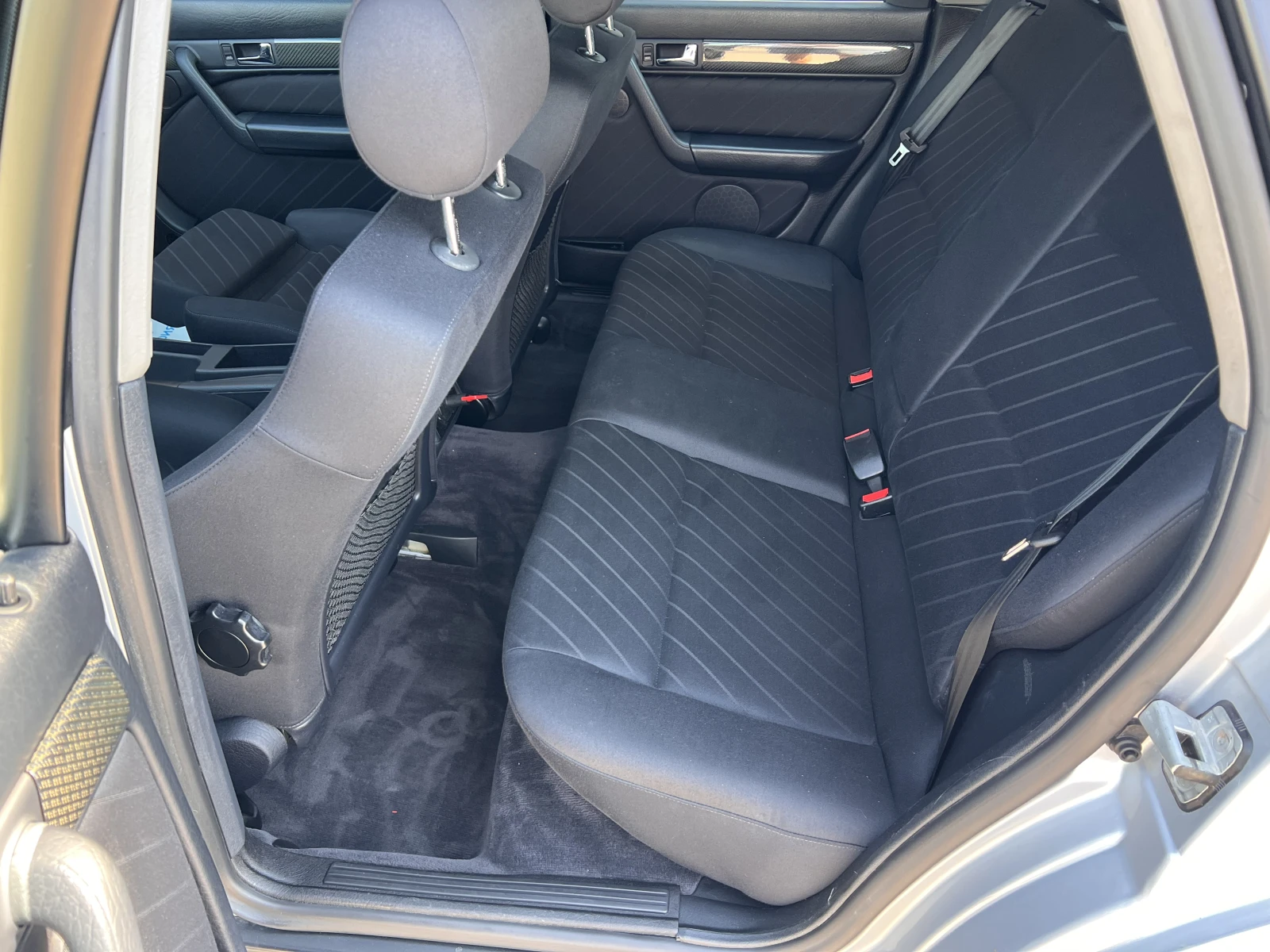 Audi S6 AVANT/QUATTRO/4.2/290K.C./4AT/4X4/ - изображение 10