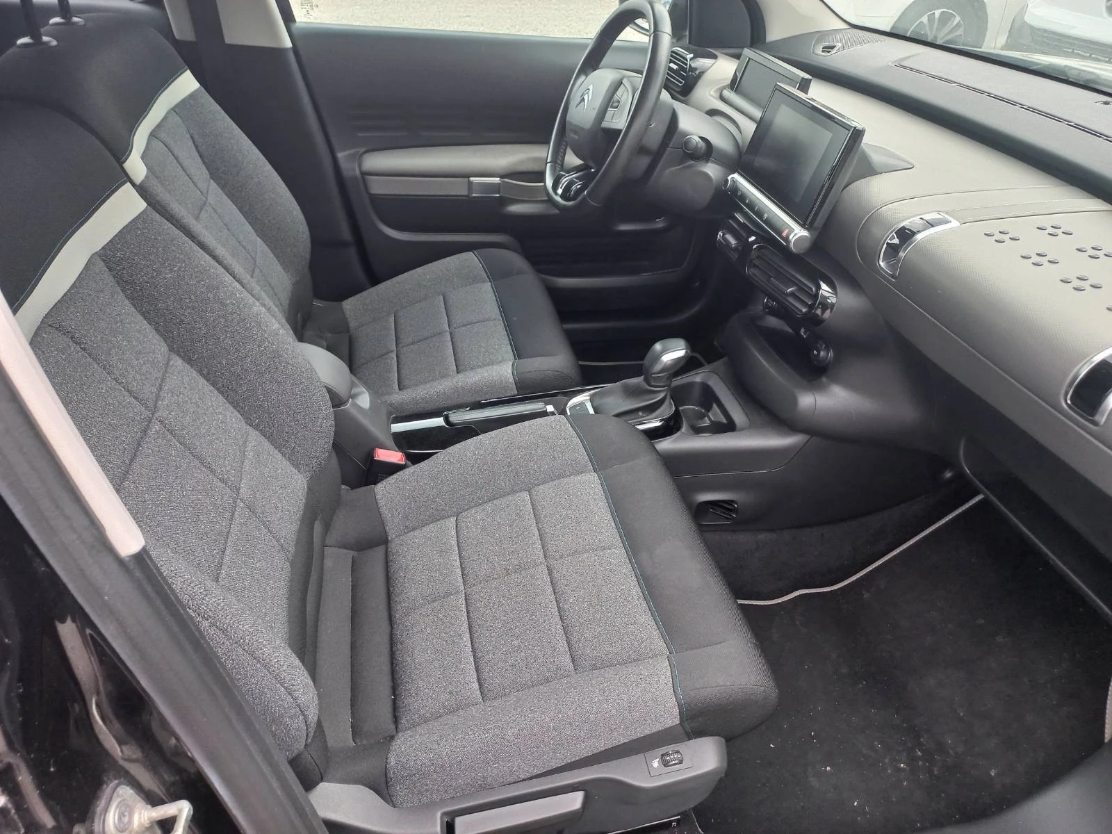 Citroen C4 Cactus 1.5 HDI - изображение 6