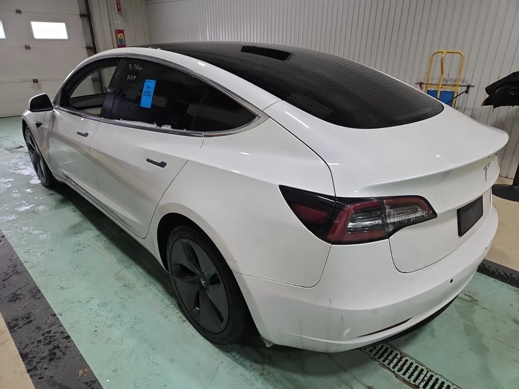 Tesla Model 3 * STANDARD RANGE PLUS * CARFAX * ��� ������������  | Mobile.bg � ����������� 4