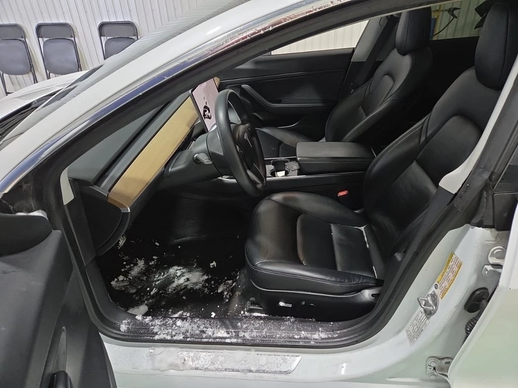 Tesla Model 3 * STANDARD RANGE PLUS * CARFAX * ��� ������������  | Mobile.bg � ����������� 5