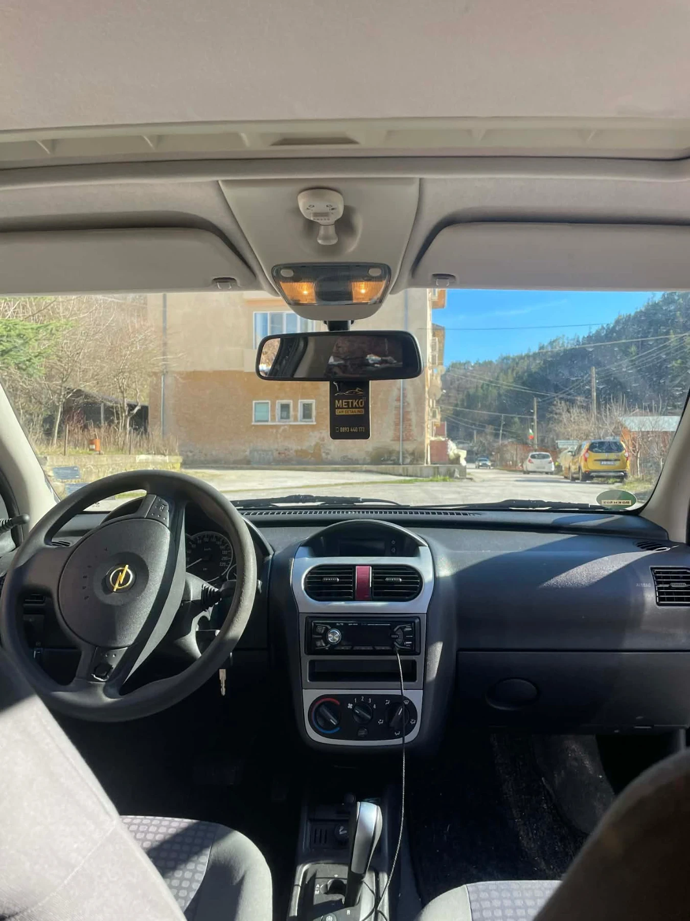 Opel Corsa  - изображение 10