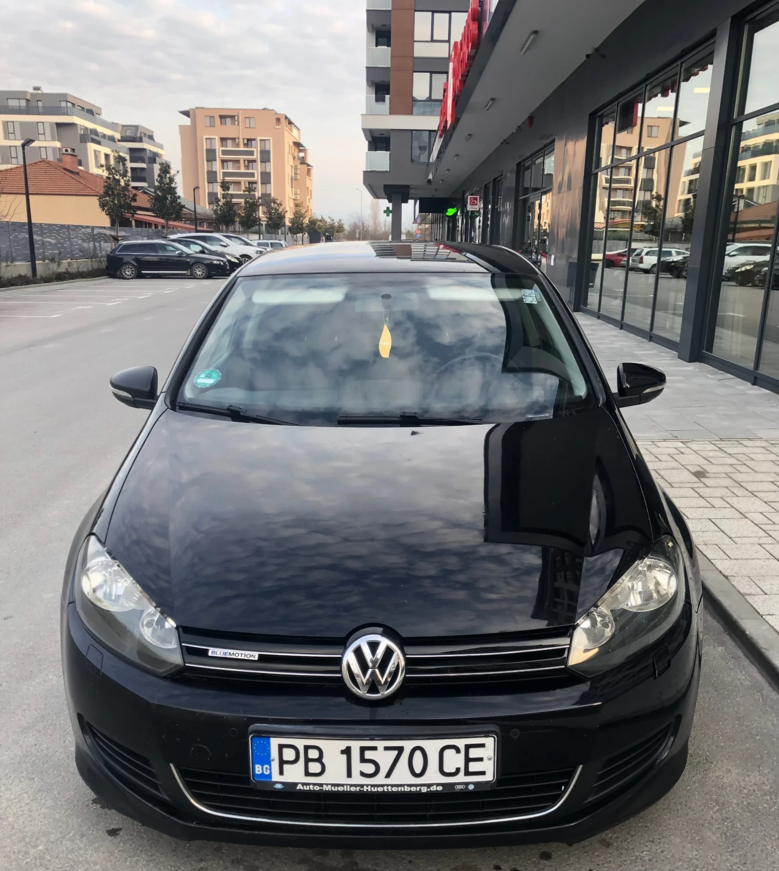 VW Golf 1.6/105тди, снимка 7 - Автомобили и джипове - 53712273