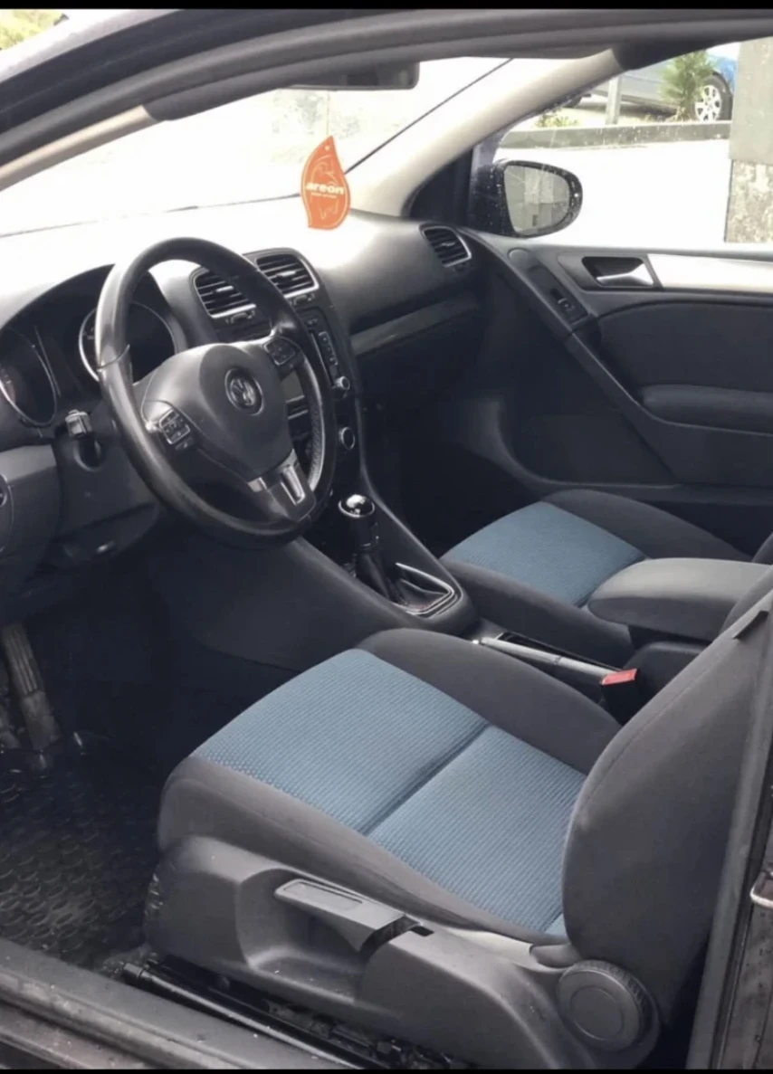 VW Golf 1.6/105тди, снимка 8 - Автомобили и джипове - 53712273