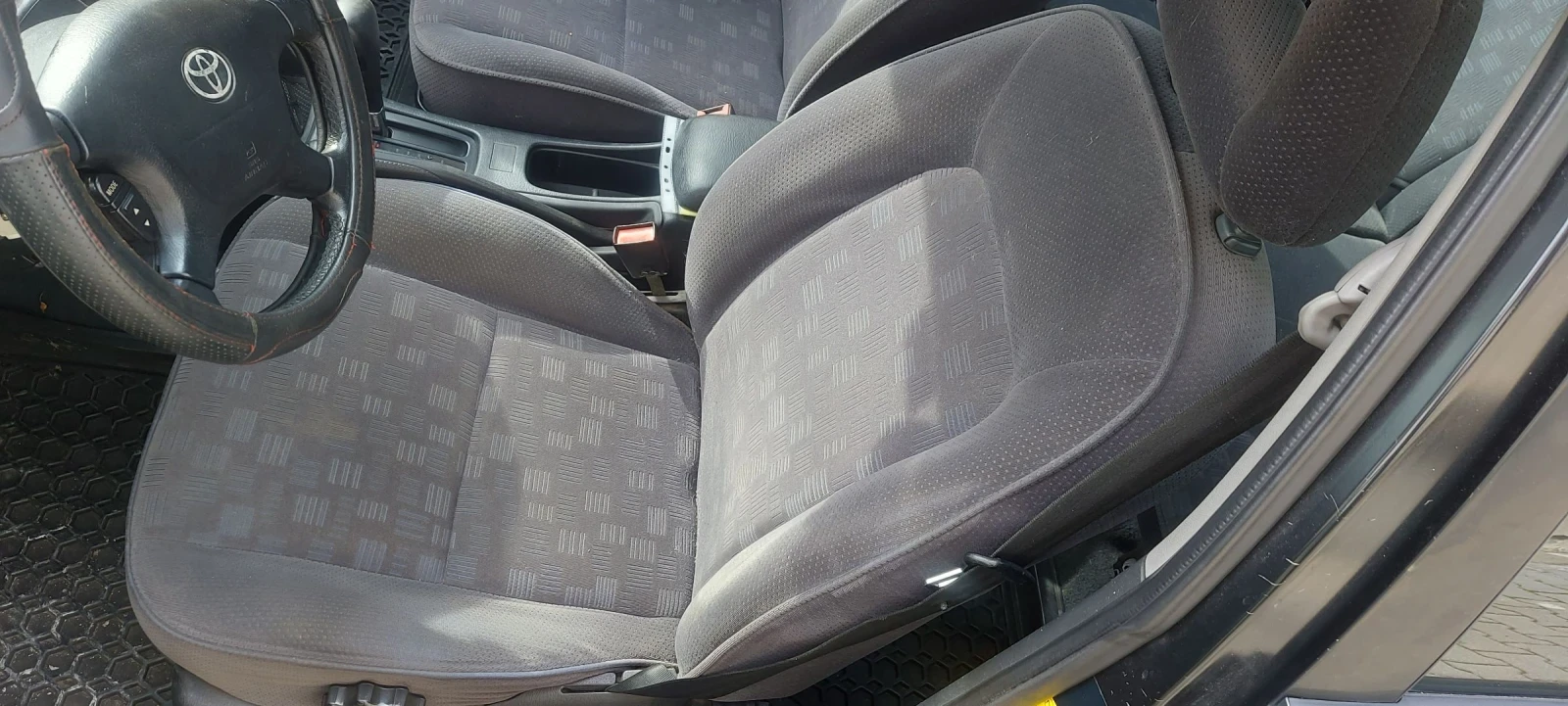 Toyota Avensis, снимка 7 - Автомобили и джипове - 53835650