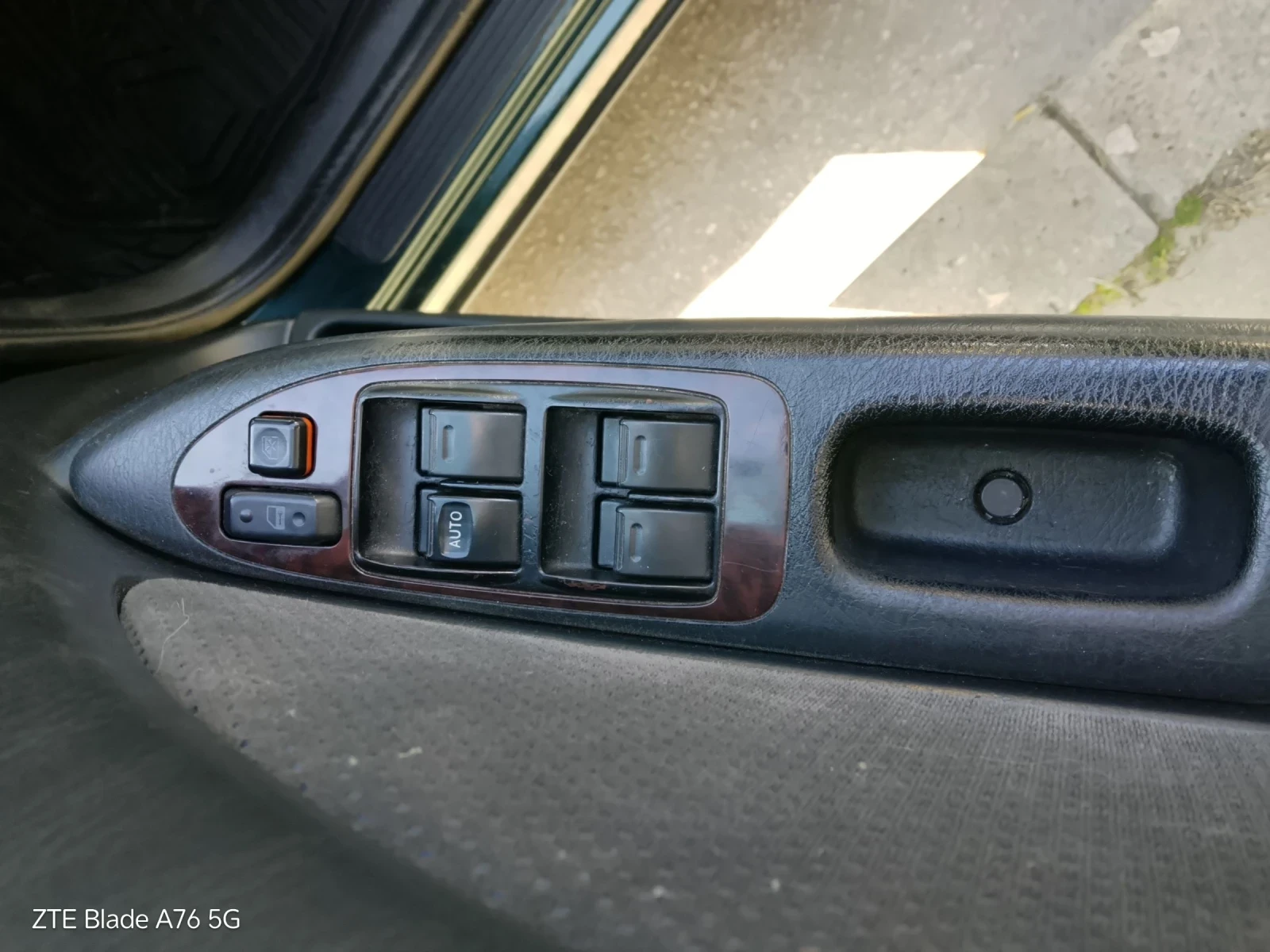 Toyota Avensis, снимка 17 - Автомобили и джипове - 53835650