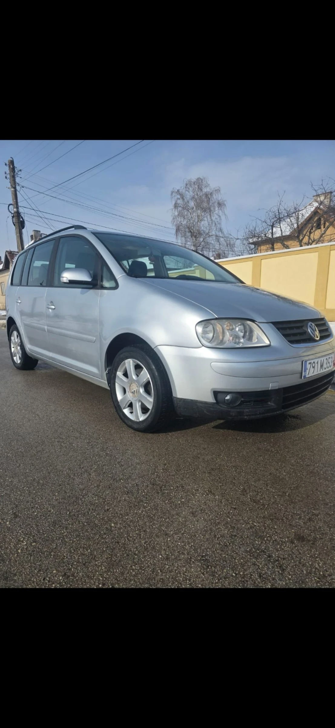 VW Touran 1.9 TDI, снимка 3 - Автомобили и джипове - 53850857