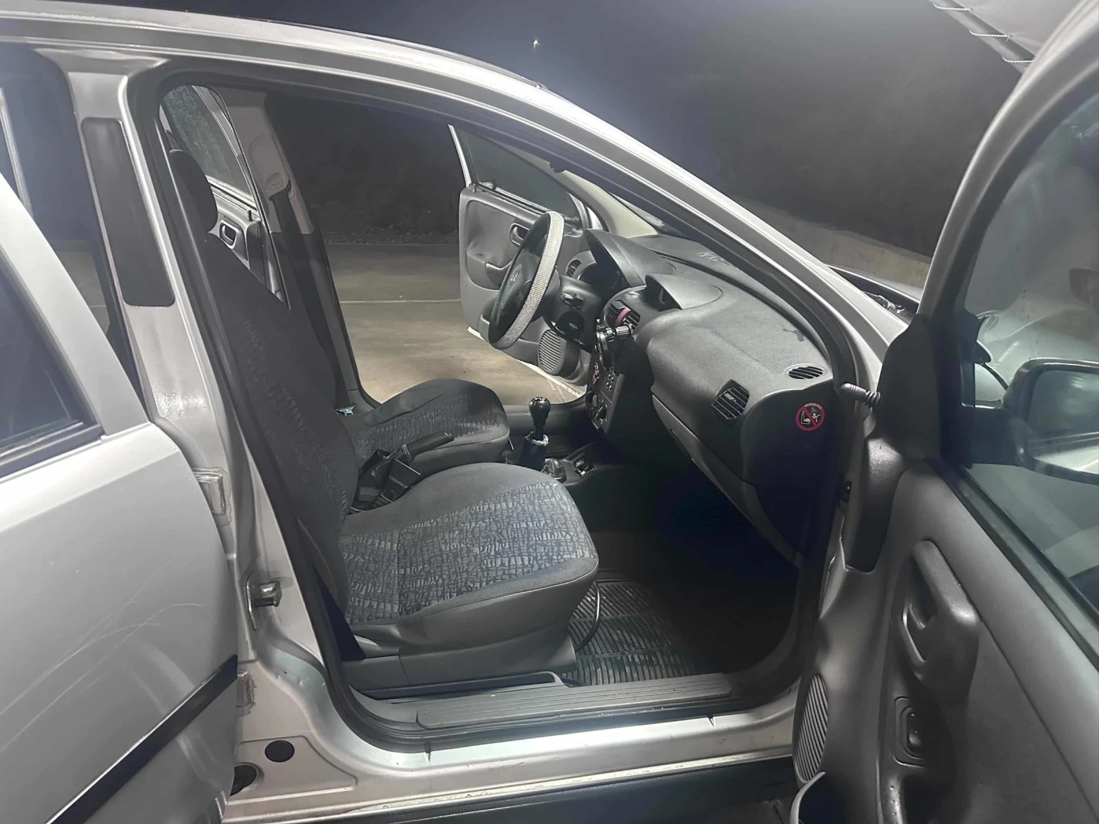 Opel Corsa, снимка 8 - Автомобили и джипове - 54040144