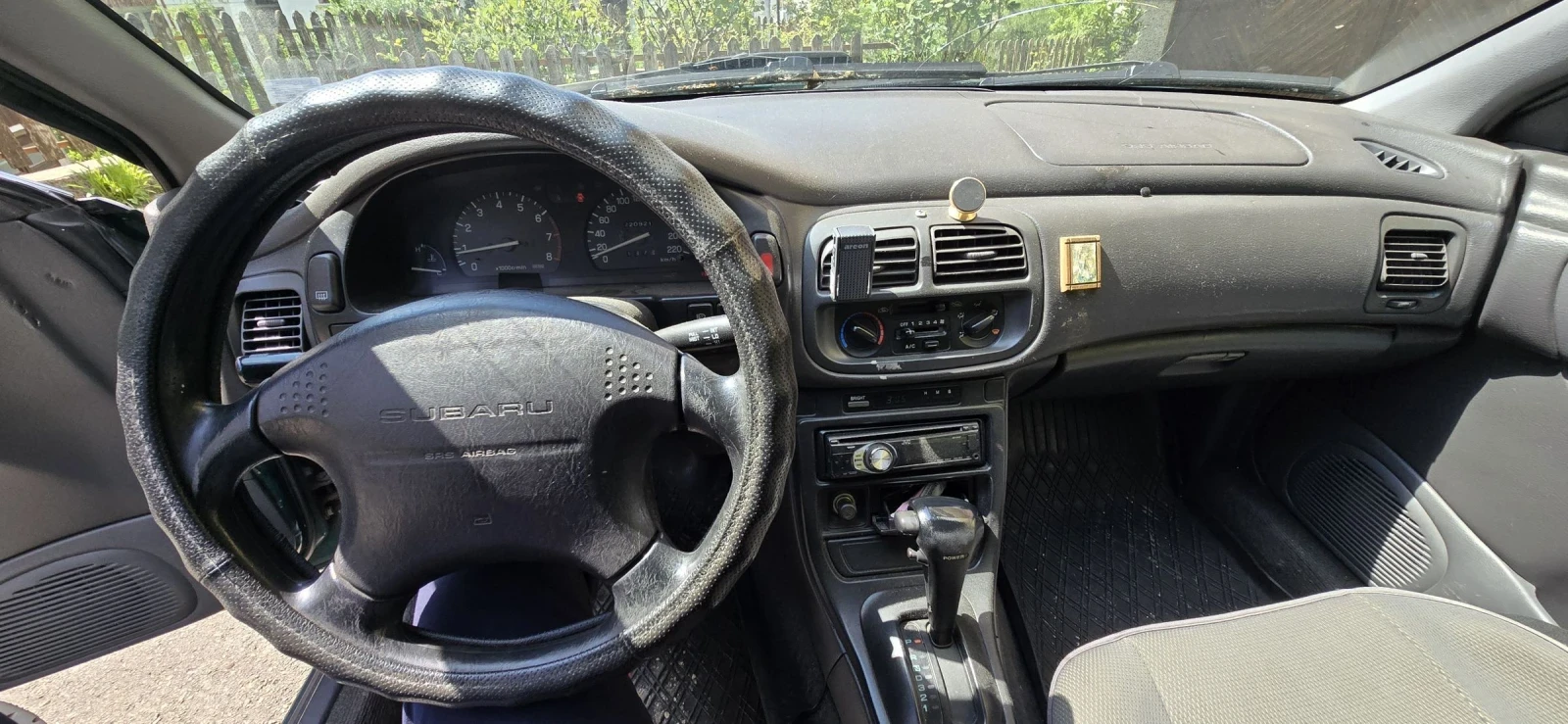 Subaru Impreza 1.8i , бензин/газ, снимка 9 - Автомобили и джипове - 54663598
