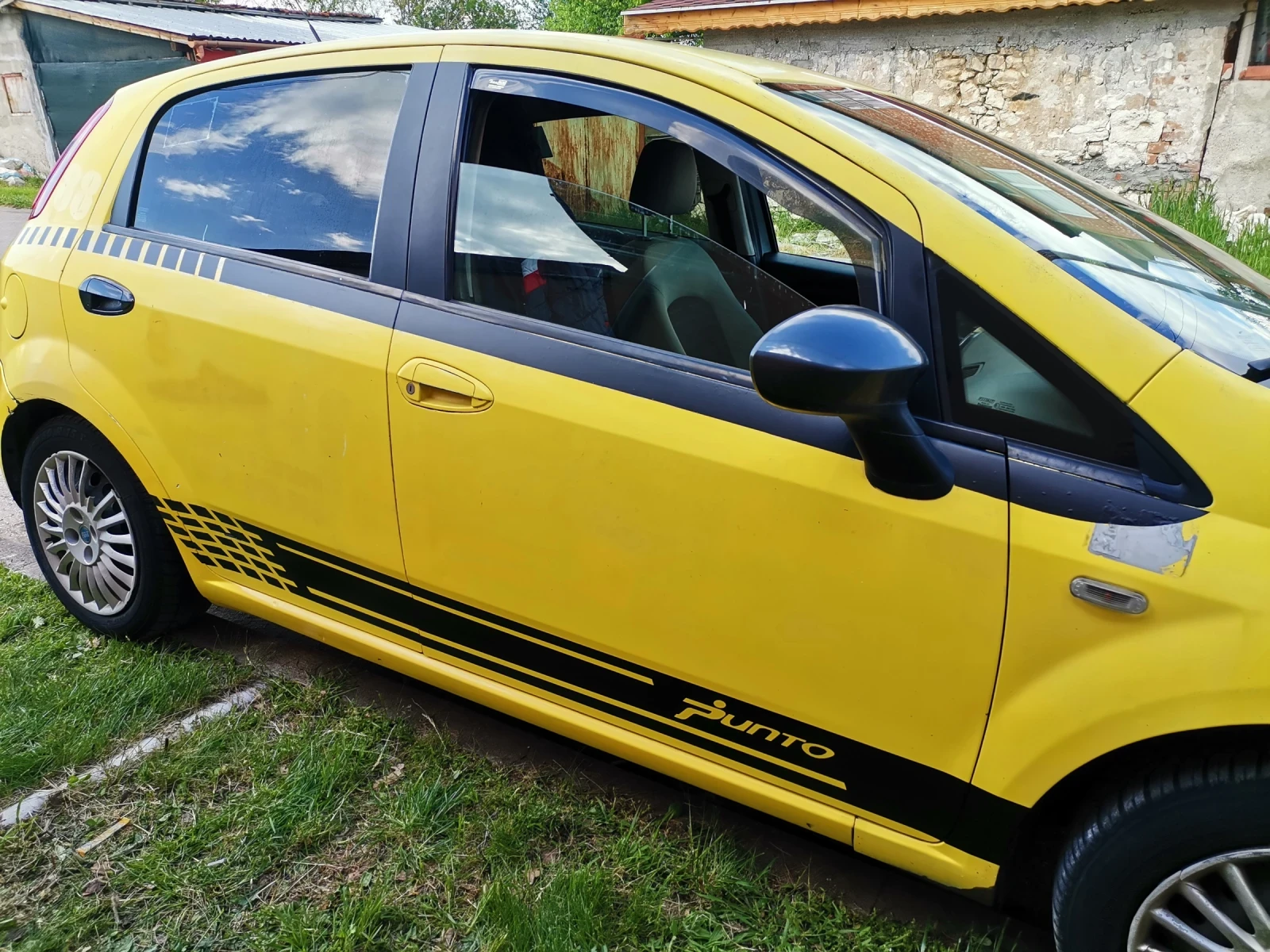 Fiat Punto Grande punto, снимка 7 - Автомобили и джипове - 54672085