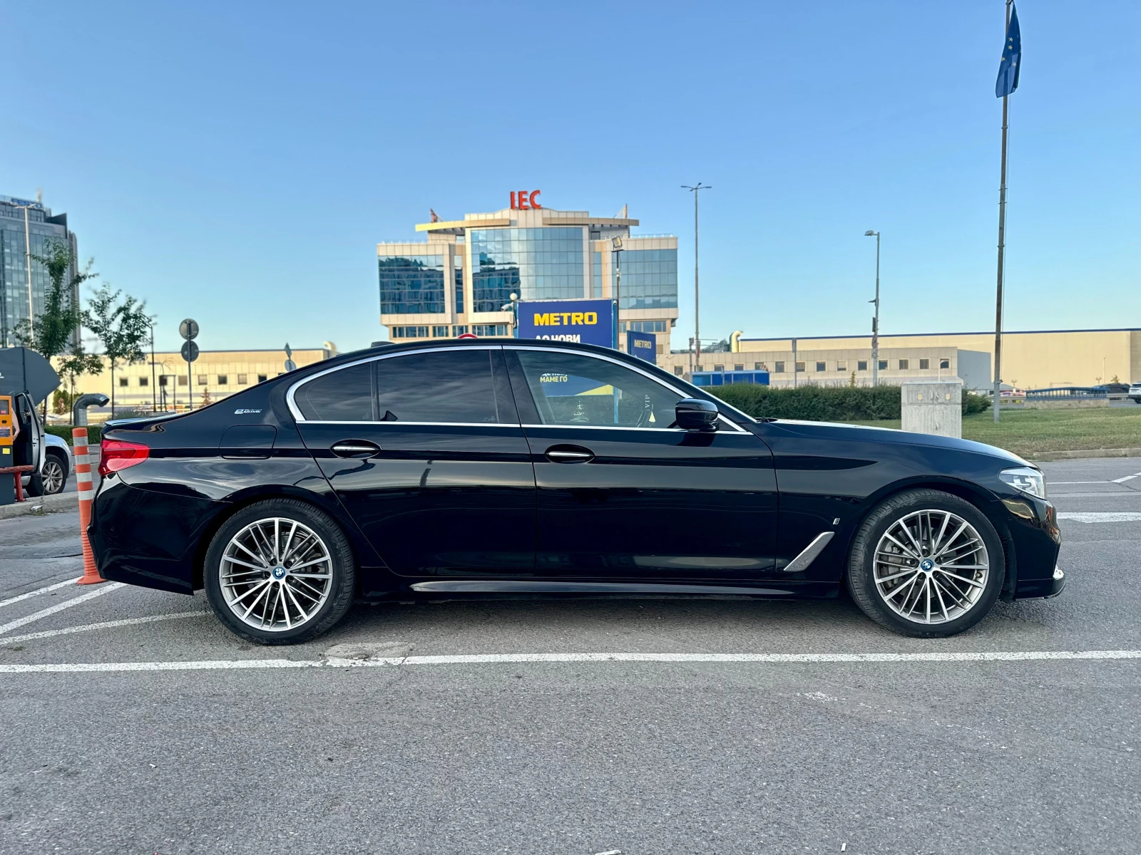 BMW 530E xDrive IPerformance, снимка 4 - Автомобили и джипове - 55100984