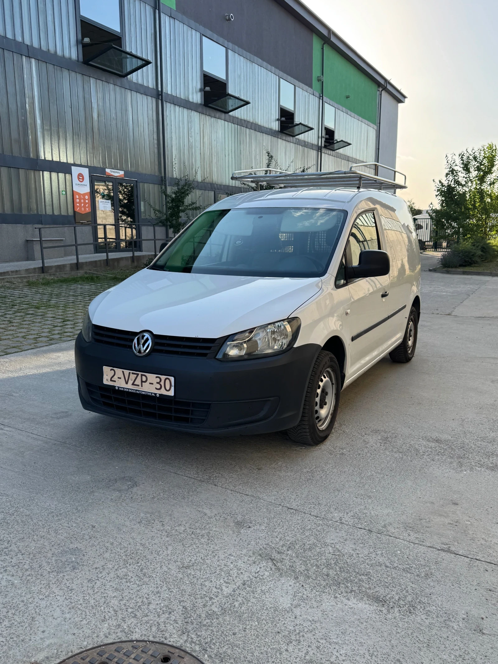 VW Caddy, снимка 2 - Автомобили и джипове - 55133711