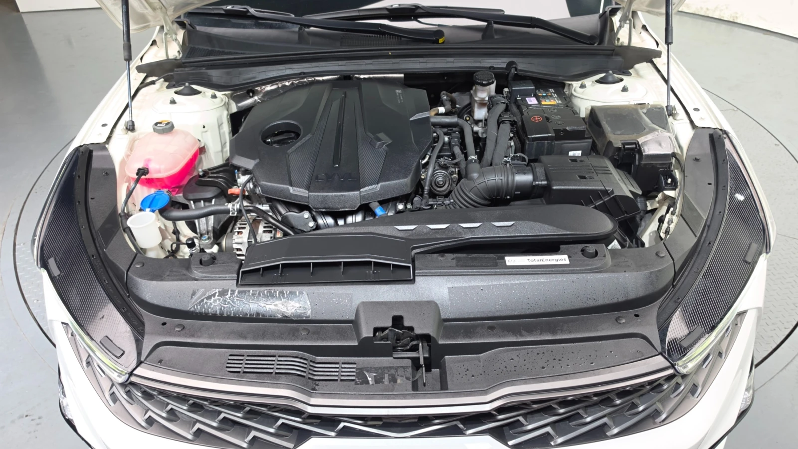 Kia K5 PRESTIGE 2.0* ПОДГРЕВ СЕДАЛКИ/ВОЛАН* hellascars.bg, снимка 5 - Автомобили и джипове - 55564767