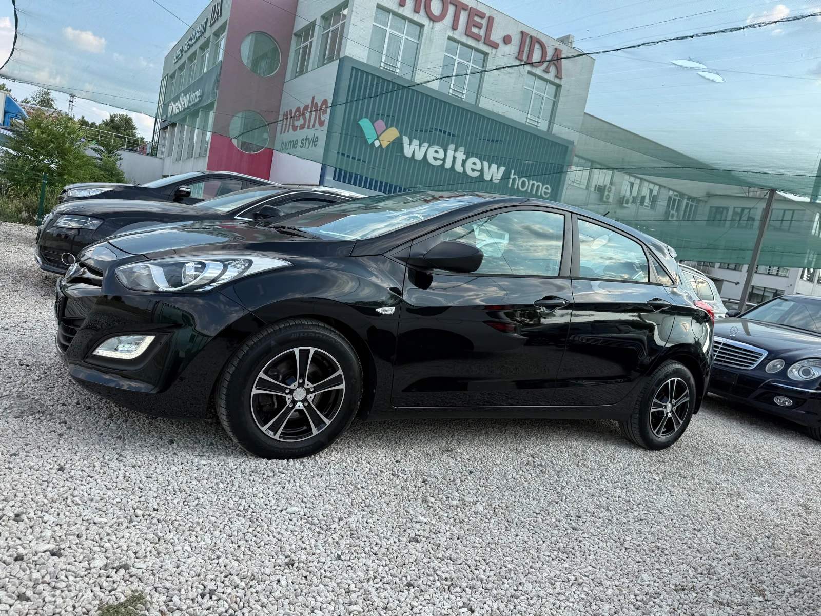 Hyundai I30 1.4i, 100kс, снимка 7 - Автомобили и джипове - 55589030