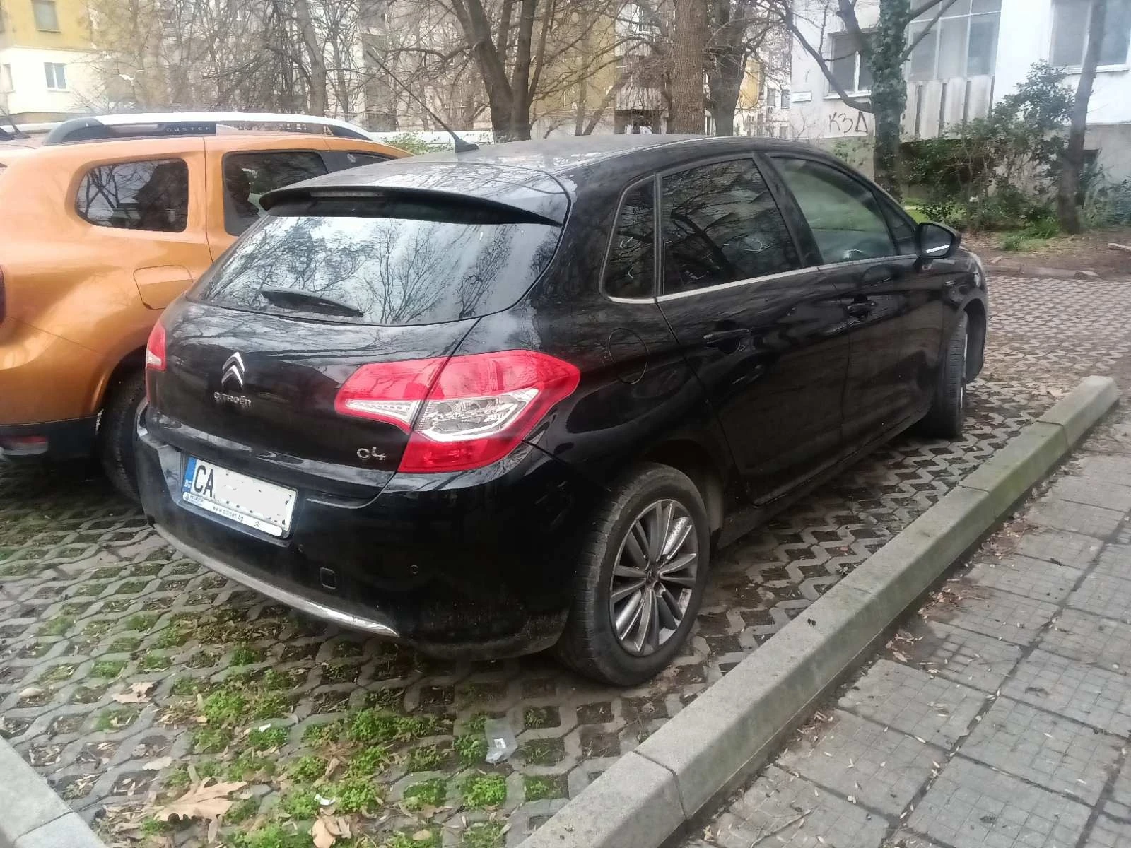 Citroen C4 1.6 HDI, Отличен, 123000км, серв.книжка, зимни гум, снимка 7 - Автомобили и джипове - 55792447
