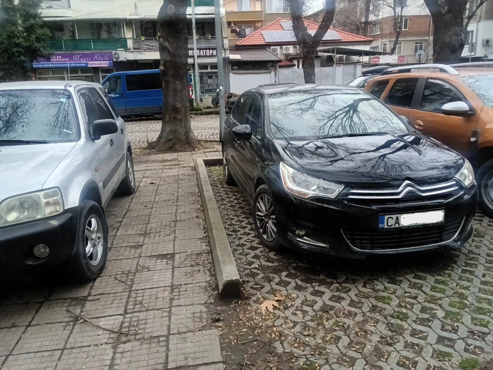 Citroen C4 1.6 HDI, Отличен, 123000км, серв.книжка, зимни гум, снимка 4 - Автомобили и джипове - 55792447