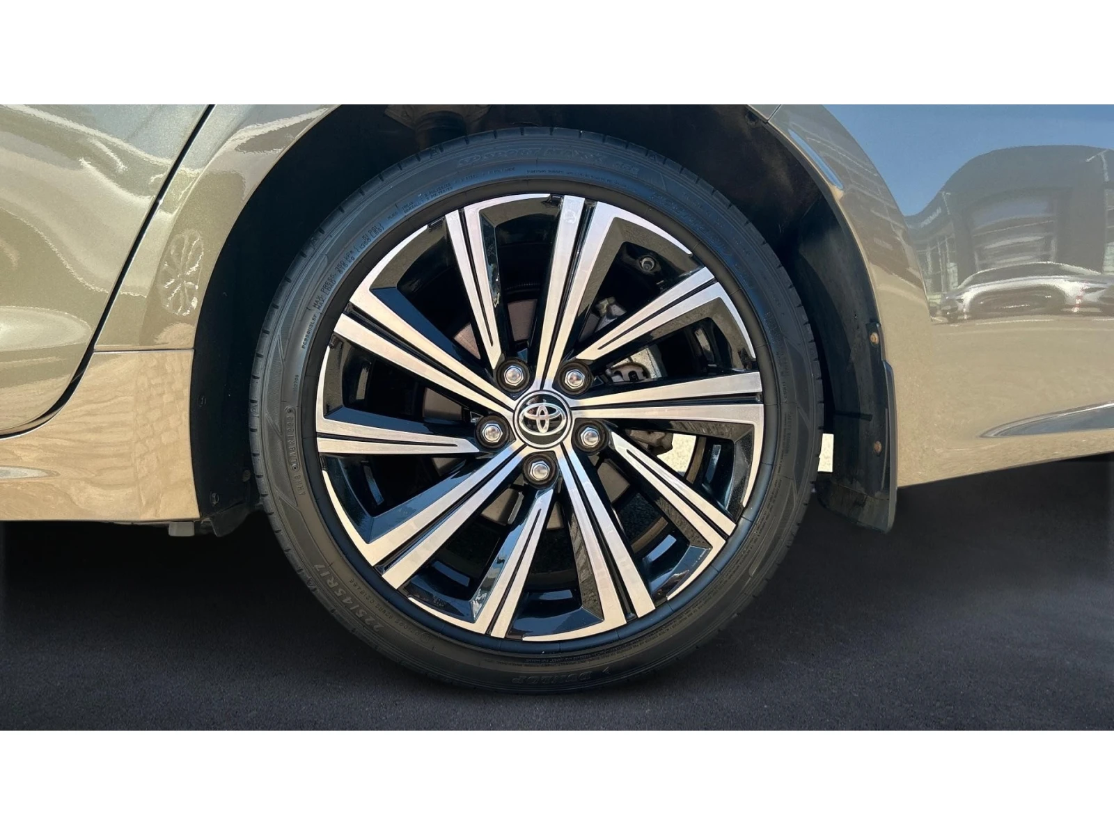 Toyota Corolla 1.5, Месечна вноска от 200  , снимка 16 - Автомобили и джипове - 55976111