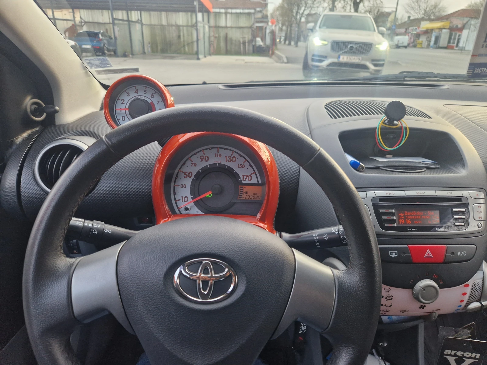 Toyota Aygo, снимка 5 - Автомобили и джипове - 56361415