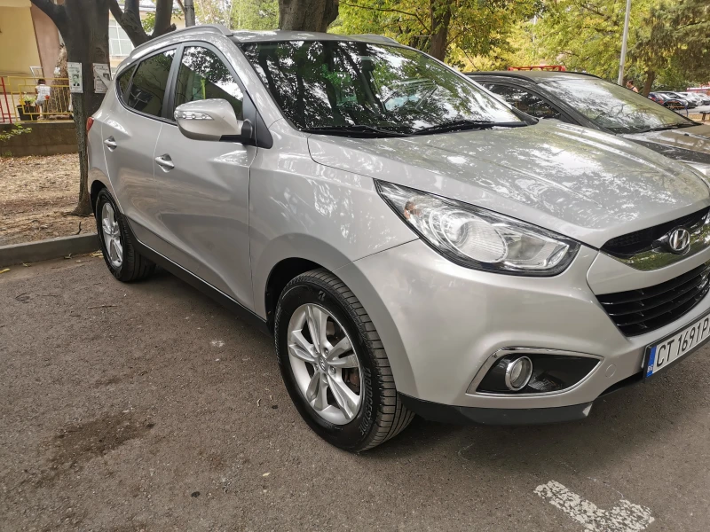 Hyundai IX35, снимка 2 - Автомобили и джипове - 51100152