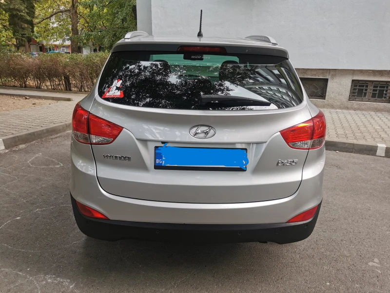 Hyundai IX35, снимка 4 - Автомобили и джипове - 47543066