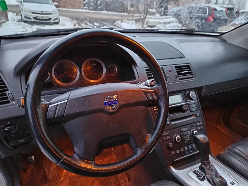 Volvo Xc90, снимка 9 - Автомобили и джипове - 48725804