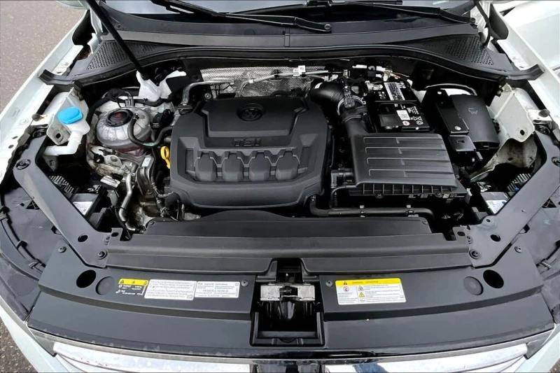 VW Tiguan R-LINE 4MOTION* ПОДГРЕВ* КАМЕРА* ПАНОРАМА* МЪРТВА , снимка 17 - Автомобили и джипове - 52936037