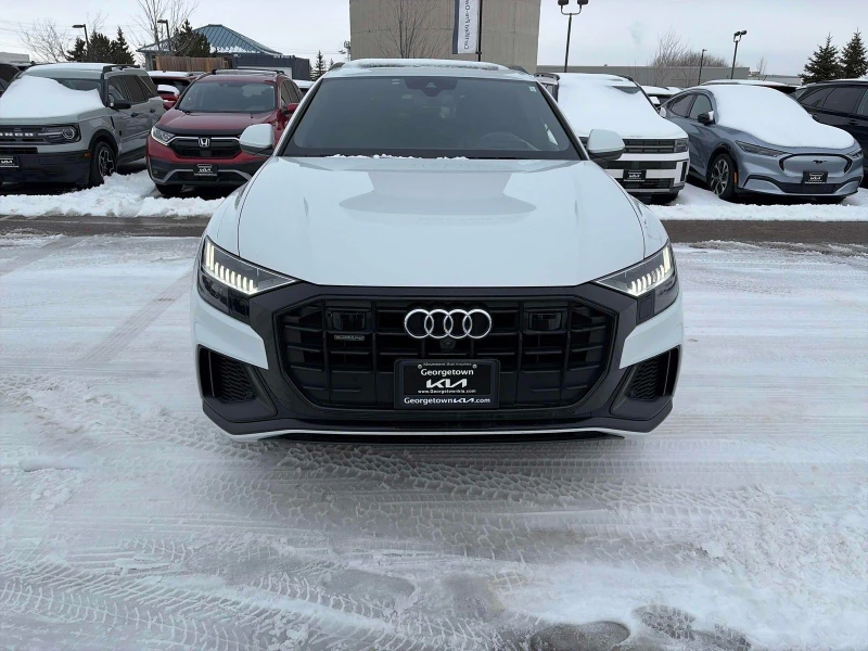 Audi Q8 Technik С РЕГИСТРАЦИЯ & АВТО КРЕДИТ , снимка 3 - Автомобили и джипове - 53594962