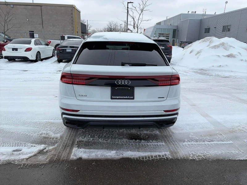 Audi Q8 Technik С РЕГИСТРАЦИЯ & АВТО КРЕДИТ , снимка 4 - Автомобили и джипове - 53594962
