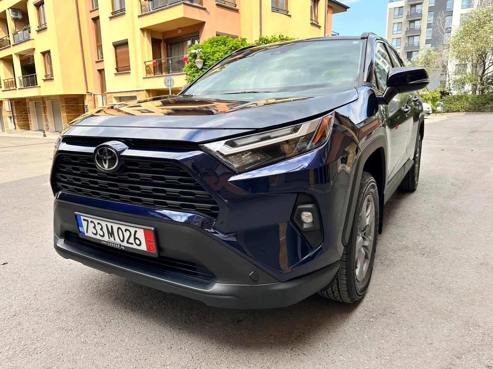 Toyota Rav4 2.5 XLE AWD - изображение 3