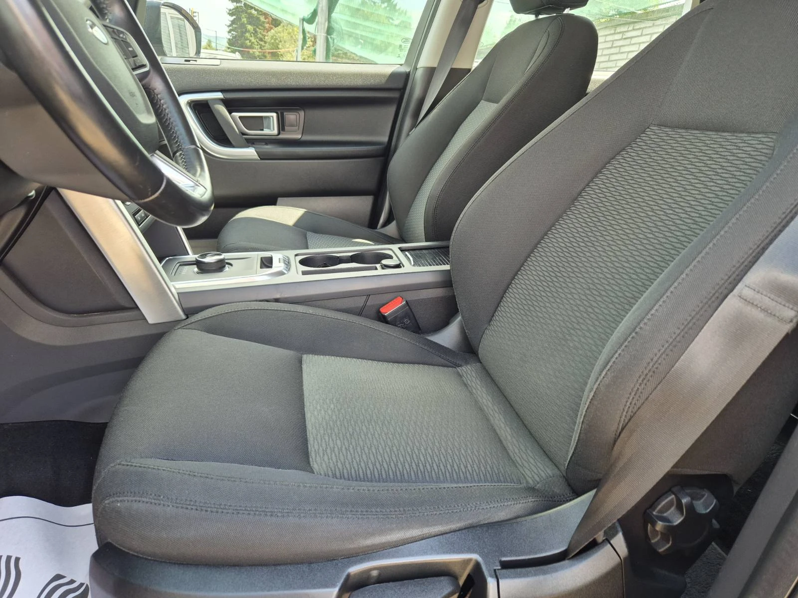 Land Rover Discovery Sport 2.0D-150кс - изображение 7