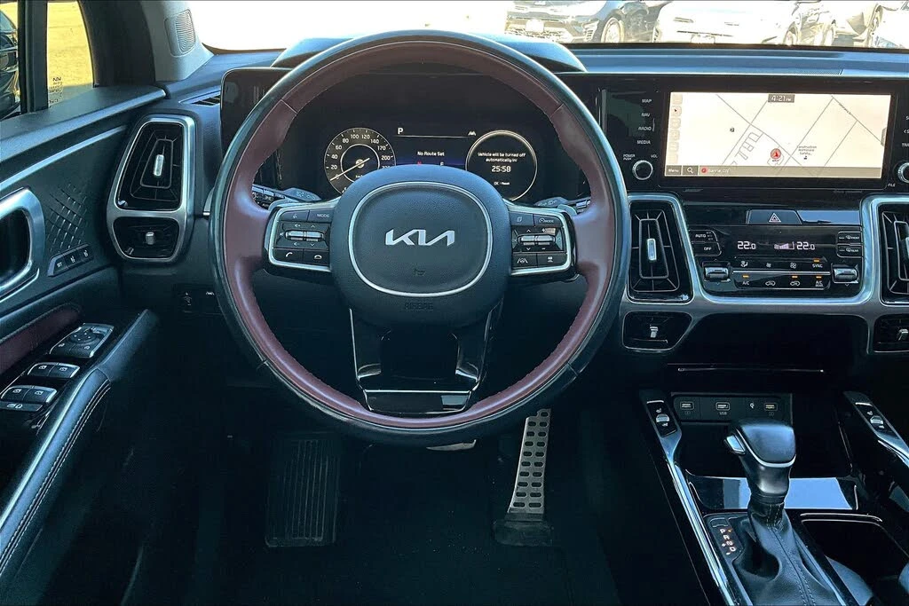 Kia Sorento SX BOSE* 360CAM* KEYLESS* BLINDSPOT* ОБДУХВАНЕ*  - изображение 8