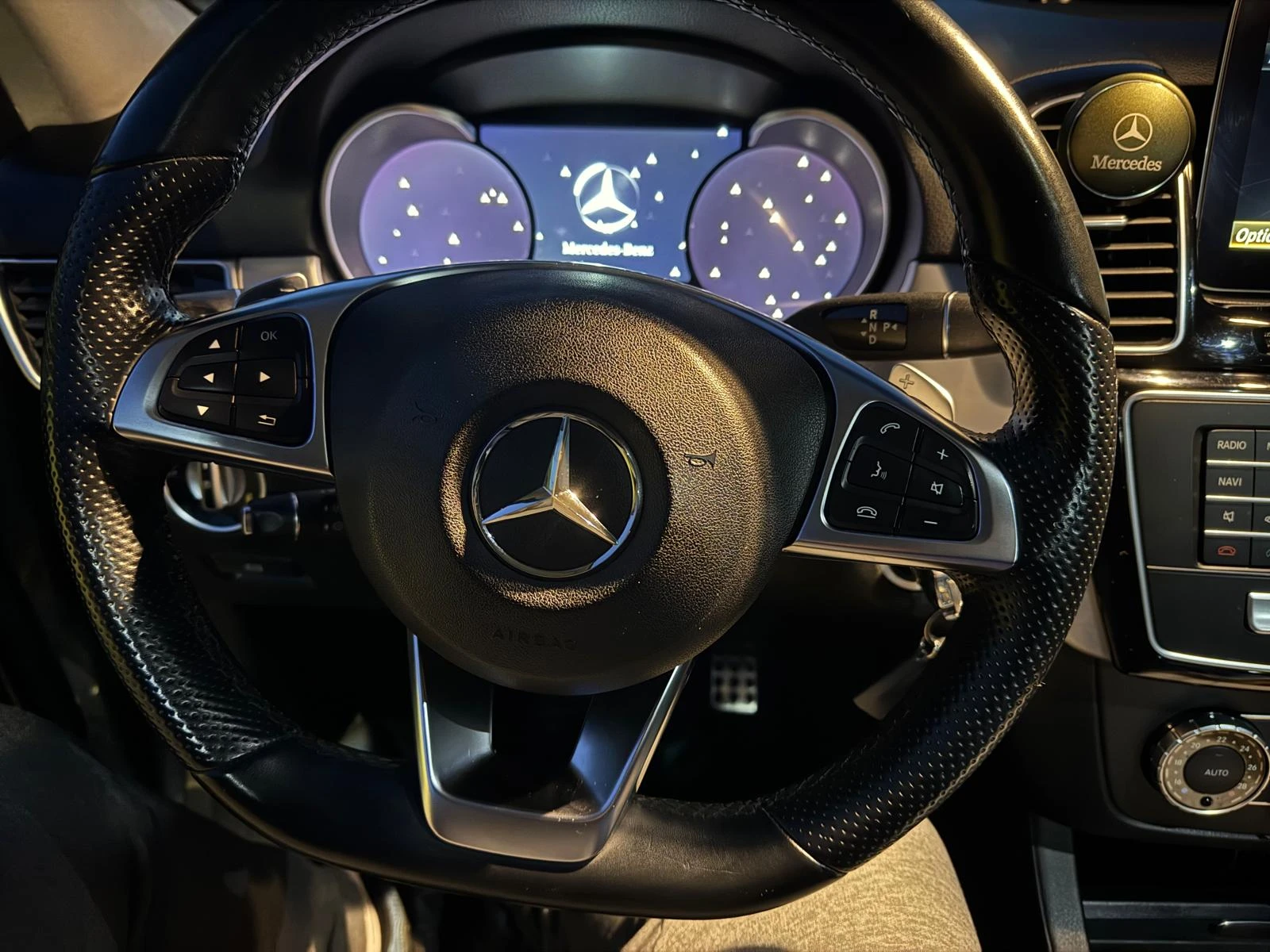 Mercedes-Benz GLE 250 AMG 4 MATIC - изображение 7